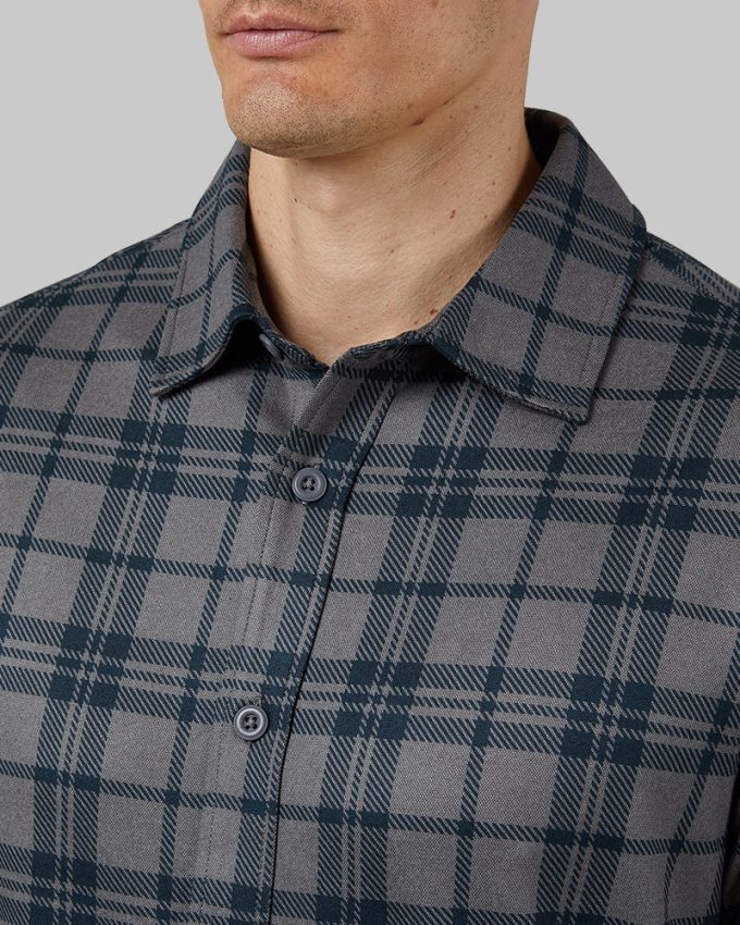 MEN'S SOFT STRETCH KNIT LONG SLEEVE BUTTON-UP - Image 2